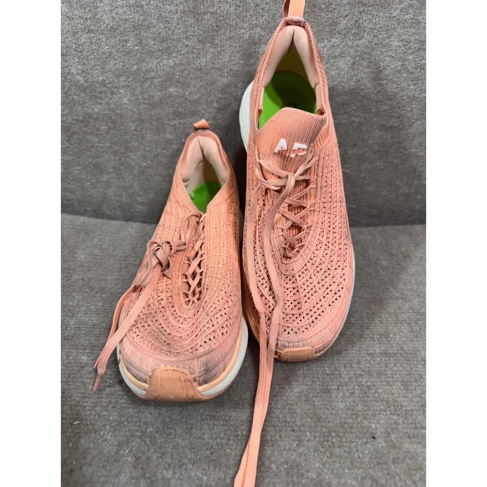 APL Athletic Propulsion Labs TechLoom Zipline Shoes Women 8.5 Peach Knit Running